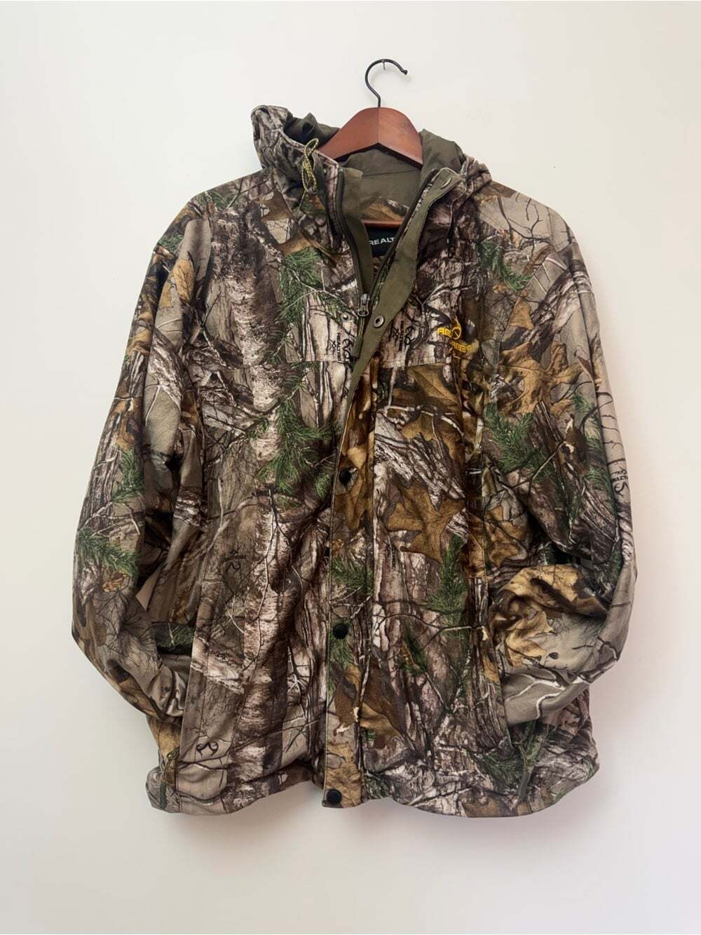 Realtree Xtra Camo Hooded Jacket | Hunting & Gorpcore